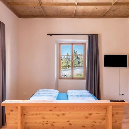 Hof Im Thal Zirbe Apartment