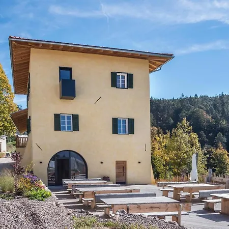 Hof Im Thal Zirbe Apartment Aldino